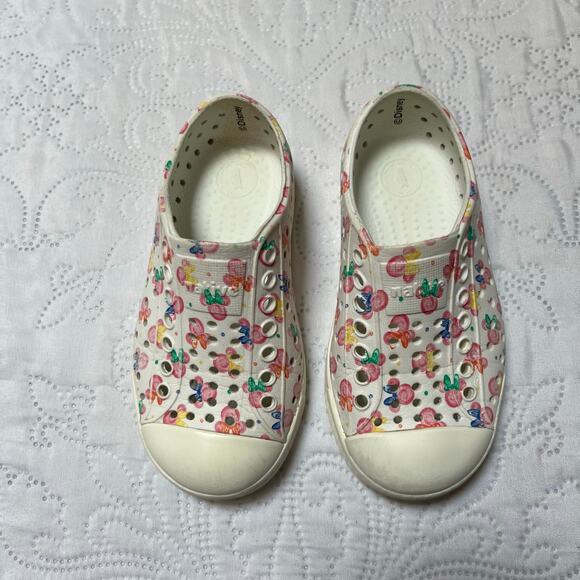 Native + Disney Minnie Mouse Jefferson Sneakers Size 8 - Picture 3 of 7